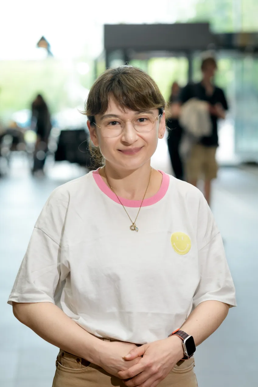 Elena Espa. Photo. 